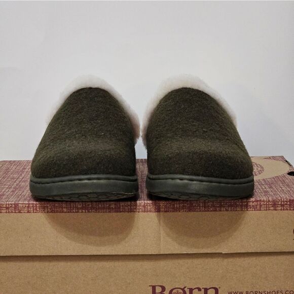 Born, Womens, Wool and Shearling Slippers or Clogs. NIB-Size 9 - Picture 6 of 6